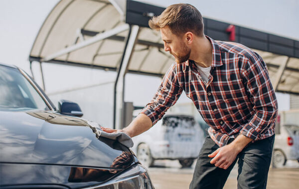 homme voiture